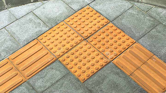 تایل موزاییک با طرح های هندسی