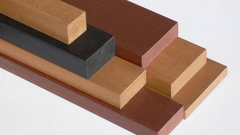 553